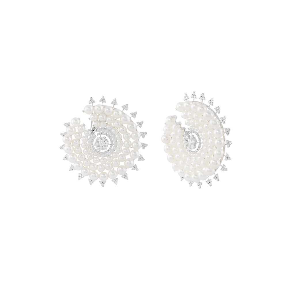 Pearl & Round Diamond Circle Earrings Image